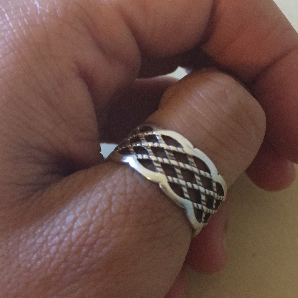 Sterling silver ring - Picture 2 of 2